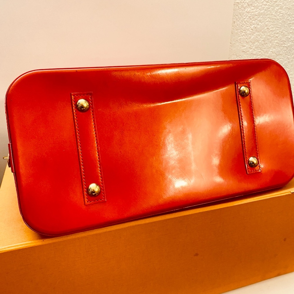 Louis Vuitton The Alma Two tone Red and pink Shiny Red Embossed Satchel - Picture 13 of 13